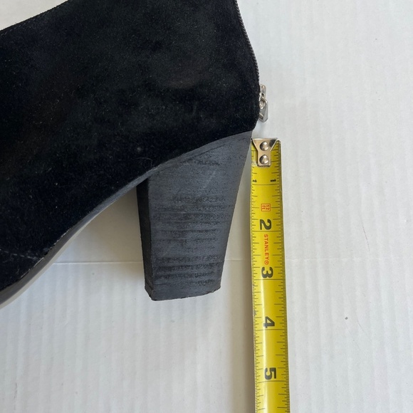 Ann Taylor Sz 7.5 Black Suede Leather Booties Black Heel Boots Back Zip Closure - Picture 3 of 8
